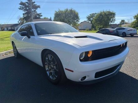 Білий Додж Challenger, об'ємом двигуна 3.6 л та пробігом 73 тис. км за 4015 $, фото 1 на Automoto.ua