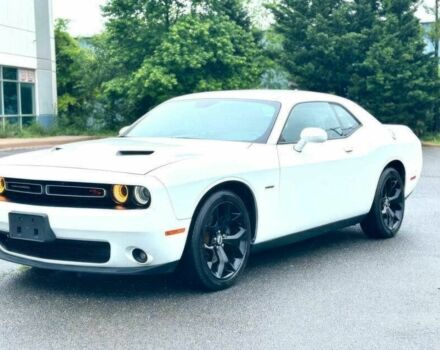 Білий Додж Challenger, об'ємом двигуна 5.7 л та пробігом 52 тис. км за 16600 $, фото 1 на Automoto.ua