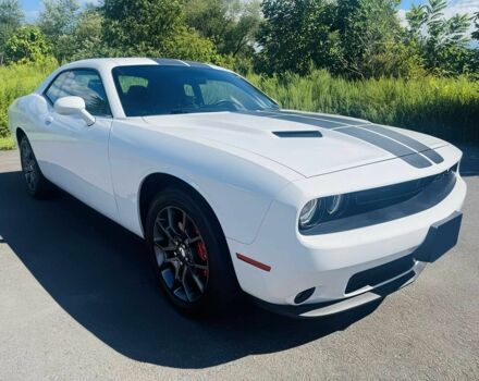 Белый Додж Челенджер, объемом двигателя 3.6 л и пробегом 33 тыс. км за 17000 $, фото 1 на Automoto.ua