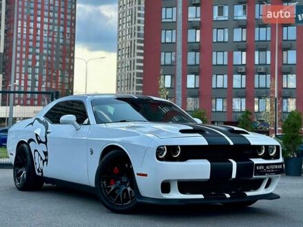Додж Челенджер 2019 в Киеве на Automoto.ua Белый Додж Челенджер, объемом двигателя 5.7 л и пробегом 90 тыс. км за 32500 $, фото 1 на Automoto.ua