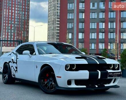 Білий Додж Challenger, об'ємом двигуна 5.7 л та пробігом 90 тис. км за 32500 $, фото 1 на Automoto.ua