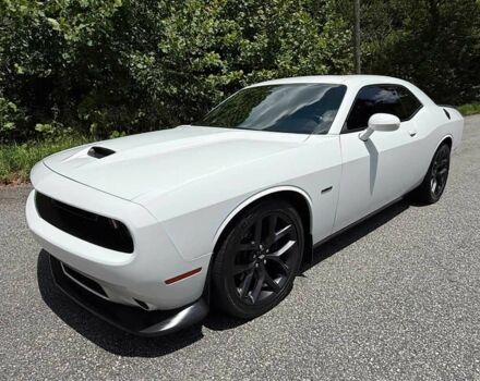Білий Додж Challenger, об'ємом двигуна 5.7 л та пробігом 48 тис. км за 15887 $, фото 1 на Automoto.ua