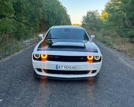 Бежевий Додж Challenger, об'ємом двигуна 3.6 л та пробігом 173 тис. км за 17500 $, фото 1 на Automoto.ua