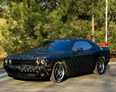 Черный Додж Челенджер, объемом двигателя 3.6 л и пробегом 210 тыс. км за 16500 $, фото 14 на Automoto.ua