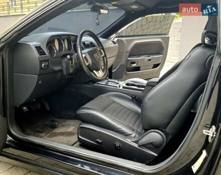 Додж Челенджер 2014 в Ивано-Франковске на Automoto.ua Черный Додж Челенджер, объемом двигателя 3.6 л и пробегом 182 тыс. км за 13950 $, фото 47 на Automoto.ua