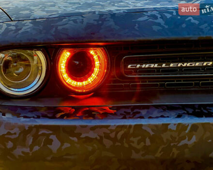 Черный Додж Челенджер, объемом двигателя 3.6 л и пробегом 210 тыс. км за 16500 $, фото 10 на Automoto.ua