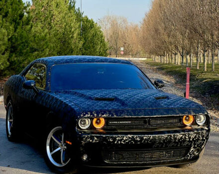 Черный Додж Челенджер, объемом двигателя 3.6 л и пробегом 210 тыс. км за 16500 $, фото 2 на Automoto.ua