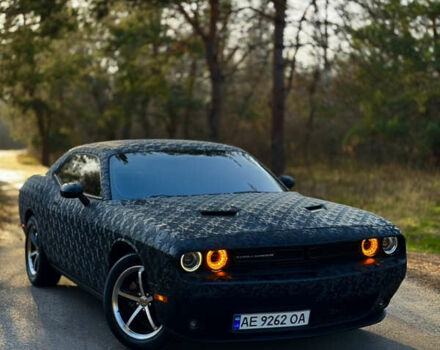 Черный Додж Челенджер, объемом двигателя 3.6 л и пробегом 210 тыс. км за 16500 $, фото 1 на Automoto.ua