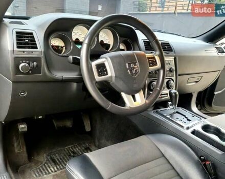 Додж Челенджер 2014 в Ивано-Франковске на Automoto.ua Черный Додж Челенджер, объемом двигателя 3.6 л и пробегом 182 тыс. км за 13950 $, фото 39 на Automoto.ua