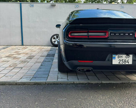 Черный Додж Челенджер, объемом двигателя 3.56 л и пробегом 110 тыс. км за 17000 $, фото 7 на Automoto.ua