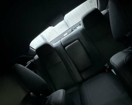 Черный Додж Челенджер, объемом двигателя 5.65 л и пробегом 180 тыс. км за 21500 $, фото 14 на Automoto.ua