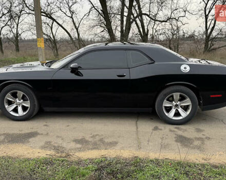Черный Додж Челенджер, объемом двигателя 3.6 л и пробегом 153 тыс. км за 17000 $, фото 3 на Automoto.ua