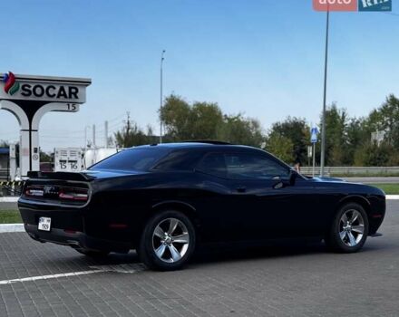 Додж Челенджер 2015 в Ровно на Automoto.ua Черный Додж Челенджер, объемом двигателя 3.6 л и пробегом 76 тыс. км за 17600 $, фото 5 на Automoto.ua