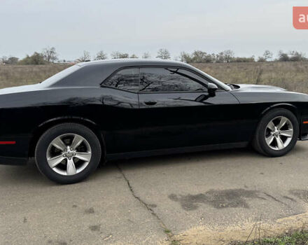 Черный Додж Челенджер, объемом двигателя 3.6 л и пробегом 153 тыс. км за 17000 $, фото 7 на Automoto.ua