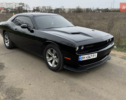 Черный Додж Челенджер, объемом двигателя 3.6 л и пробегом 153 тыс. км за 17000 $, фото 1 на Automoto.ua
