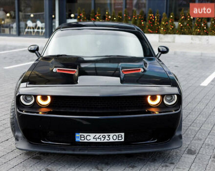 Чорний Додж Challenger, об'ємом двигуна 3.6 л та пробігом 234 тис. км за 12900 $, фото 1 на Automoto.ua