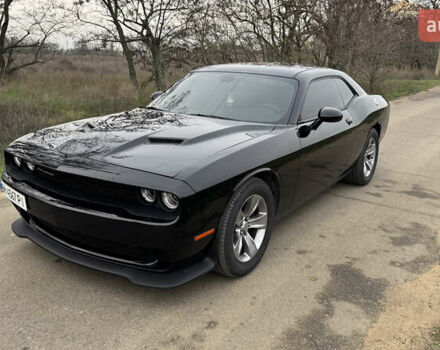 Черный Додж Челенджер, объемом двигателя 3.6 л и пробегом 153 тыс. км за 17000 $, фото 2 на Automoto.ua