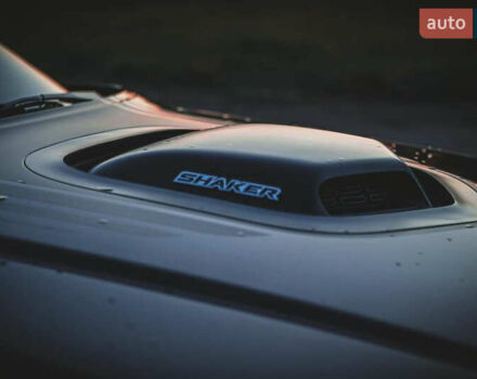 Черный Додж Челенджер, объемом двигателя 5.65 л и пробегом 72 тыс. км за 35000 $, фото 6 на Automoto.ua