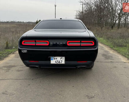 Черный Додж Челенджер, объемом двигателя 3.6 л и пробегом 153 тыс. км за 17000 $, фото 9 на Automoto.ua
