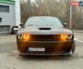 Черный Додж Челенджер, объемом двигателя 5.65 л и пробегом 132 тыс. км за 25500 $, фото 16 на Automoto.ua