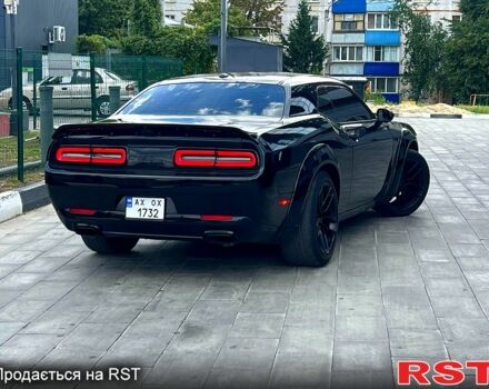 Черный Додж Челенджер, объемом двигателя 3.6 л и пробегом 138 тыс. км за 21000 $, фото 3 на Automoto.ua