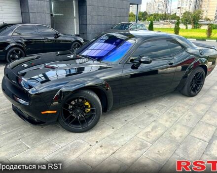 Черный Додж Челенджер, объемом двигателя 3.6 л и пробегом 138 тыс. км за 21000 $, фото 4 на Automoto.ua