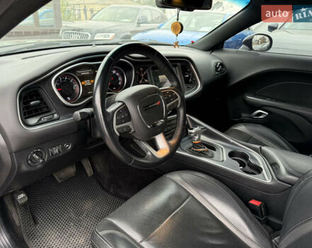 Черный Додж Челенджер, объемом двигателя 3.6 л и пробегом 61 тыс. км за 17700 $, фото 15 на Automoto.ua