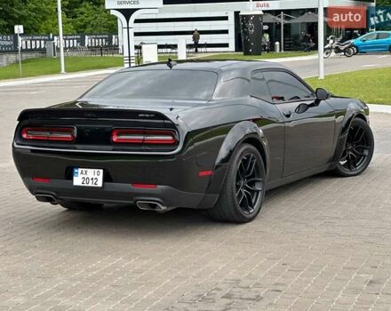 Черный Додж Челенджер, объемом двигателя 6.42 л и пробегом 85 тыс. км за 30700 $, фото 3 на Automoto.ua