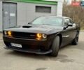 Черный Додж Челенджер, объемом двигателя 5.65 л и пробегом 132 тыс. км за 25500 $, фото 15 на Automoto.ua