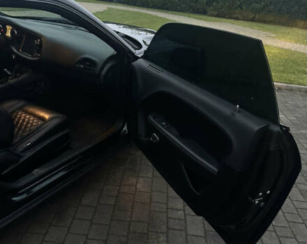 Чорний Додж Challenger, об'ємом двигуна 3.6 л та пробігом 95 тис. км за 17600 $, фото 16 на Automoto.ua