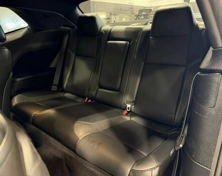 Черный Додж Челенджер, объемом двигателя 3.6 л и пробегом 62 тыс. км за 10300 $, фото 11 на Automoto.ua