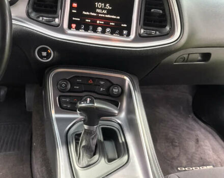 Черный Додж Челенджер, объемом двигателя 3.6 л и пробегом 124 тыс. км за 19500 $, фото 19 на Automoto.ua