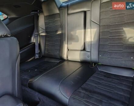 Черный Додж Челенджер, объемом двигателя 6.4 л и пробегом 78 тыс. км за 32499 $, фото 8 на Automoto.ua