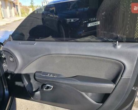 Черный Додж Челенджер, объемом двигателя 5.65 л и пробегом 139 тыс. км за 27000 $, фото 25 на Automoto.ua