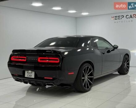 Черный Додж Челенджер, объемом двигателя 3.6 л и пробегом 100 тыс. км за 19000 $, фото 12 на Automoto.ua