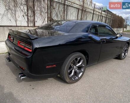 Додж Челенджер 2017 в Киеве на Automoto.ua Черный Додж Челенджер, объемом двигателя 3.6 л и пробегом 145 тыс. км за 17200 $, фото 13 на Automoto.ua