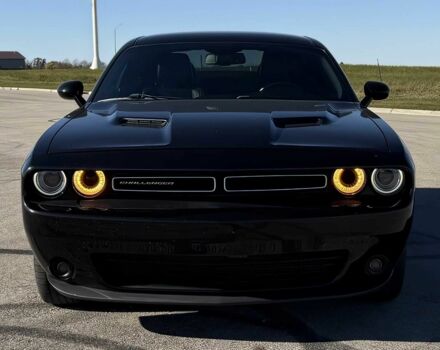 Черный Додж Челенджер, объемом двигателя 3.6 л и пробегом 62 тыс. км за 10300 $, фото 1 на Automoto.ua