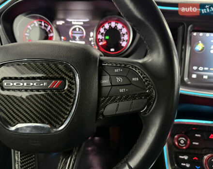 Черный Додж Челенджер, объемом двигателя 3.6 л и пробегом 100 тыс. км за 17999 $, фото 6 на Automoto.ua