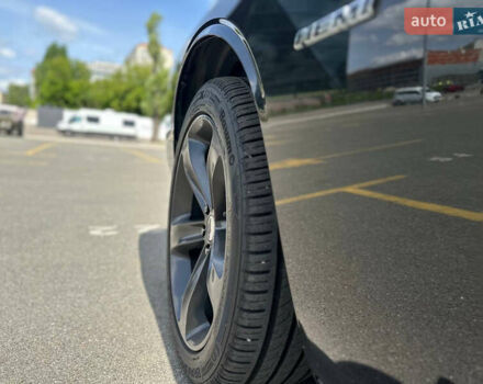 Черный Додж Челенджер, объемом двигателя 5.7 л и пробегом 119 тыс. км за 24800 $, фото 4 на Automoto.ua