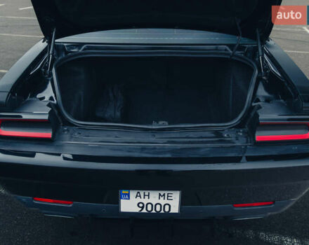 Чорний Додж Challenger, об'ємом двигуна 3.6 л та пробігом 77 тис. км за 25000 $, фото 6 на Automoto.ua
