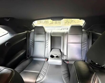 Черный Додж Челенджер, объемом двигателя 6.2 л и пробегом 52 тыс. км за 20000 $, фото 11 на Automoto.ua