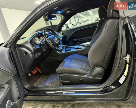 Черный Додж Челенджер, объемом двигателя 3.6 л и пробегом 100 тыс. км за 17999 $, фото 15 на Automoto.ua