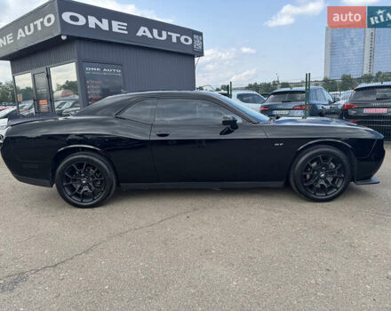 Черный Додж Челенджер, объемом двигателя 3.6 л и пробегом 81 тыс. км за 21990 $, фото 7 на Automoto.ua