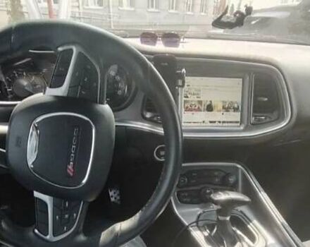 Черный Додж Челенджер, объемом двигателя 5.65 л и пробегом 141 тыс. км за 26300 $, фото 4 на Automoto.ua