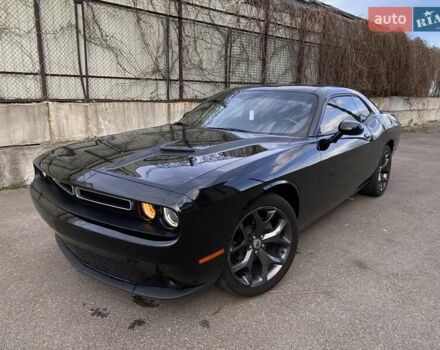 Додж Челенджер 2017 в Киеве на Automoto.ua Черный Додж Челенджер, объемом двигателя 3.6 л и пробегом 145 тыс. км за 17200 $, фото 1 на Automoto.ua