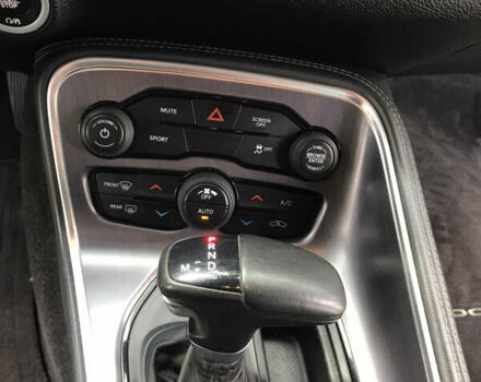 Черный Додж Челенджер, объемом двигателя 3.6 л и пробегом 124 тыс. км за 19500 $, фото 18 на Automoto.ua