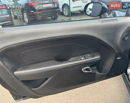 Черный Додж Челенджер, объемом двигателя 3.6 л и пробегом 81 тыс. км за 21990 $, фото 22 на Automoto.ua