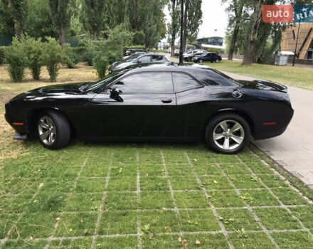 Черный Додж Челенджер, объемом двигателя 3.6 л и пробегом 124 тыс. км за 19500 $, фото 7 на Automoto.ua