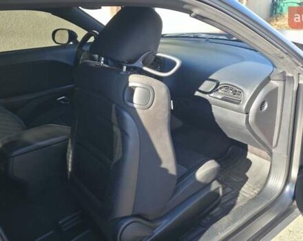 Черный Додж Челенджер, объемом двигателя 5.65 л и пробегом 139 тыс. км за 27000 $, фото 22 на Automoto.ua