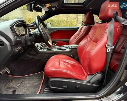 Черный Додж Челенджер, объемом двигателя 3.6 л и пробегом 137 тыс. км за 19740 $, фото 17 на Automoto.ua